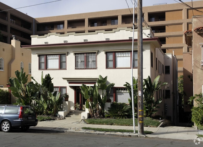 Building Photo - 2542 Front St