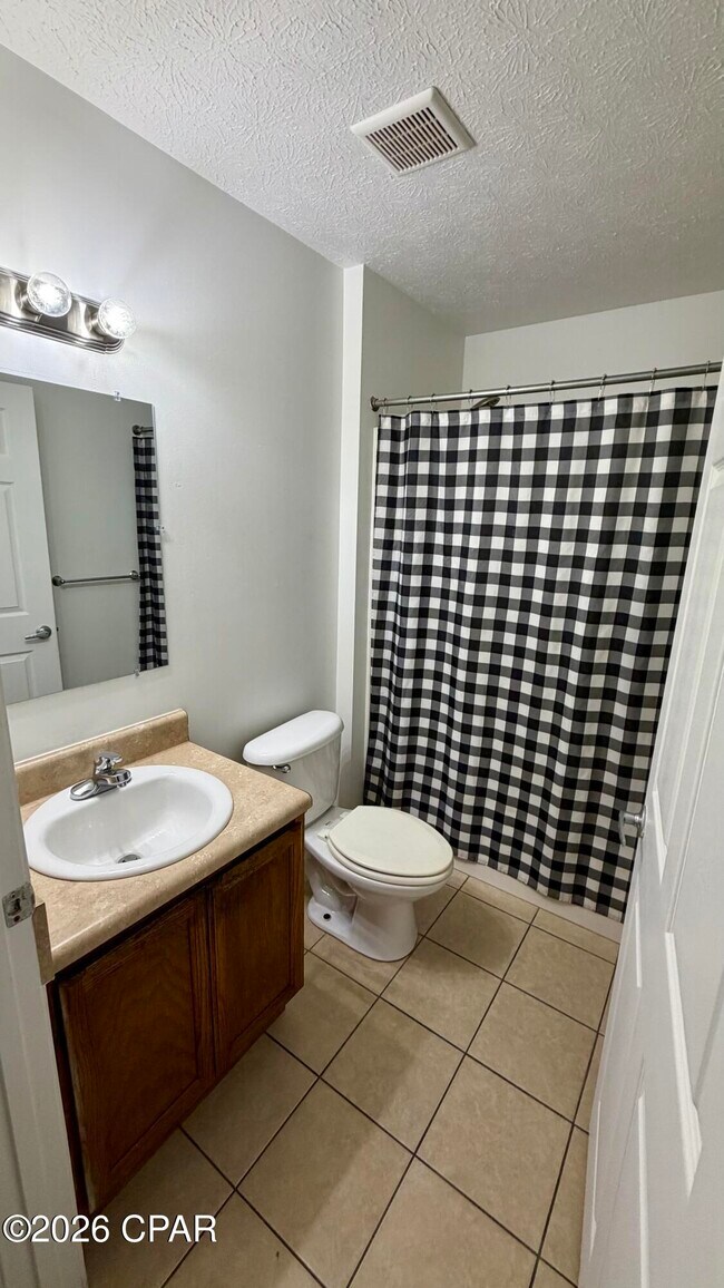 Building Photo - 9117 Laird St