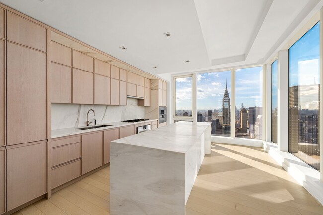 Building Photo - 138 E 50th St