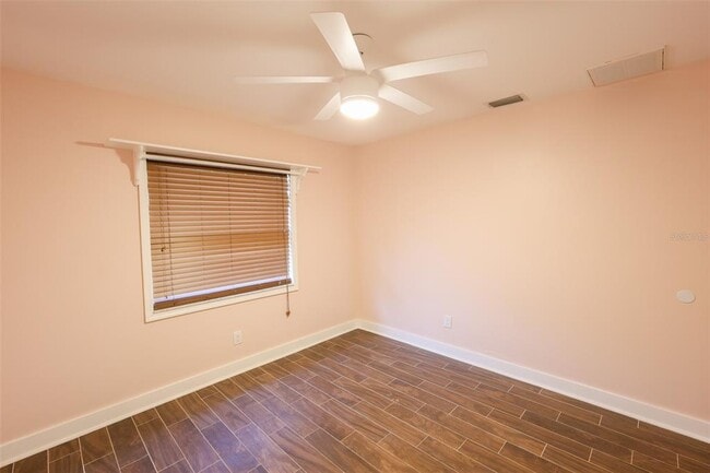 Building Photo - 2540 Elderberry Dr