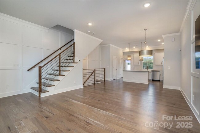 Building Photo - 1622 Nandina Cors Aly