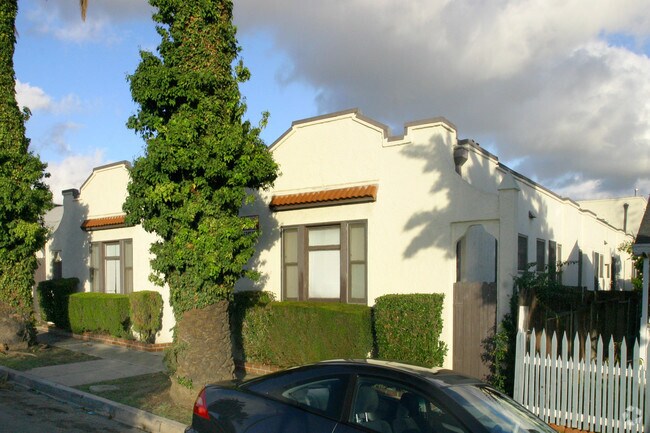 Building Photo - 1360 Euclid Ave