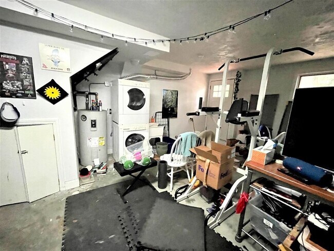 Building Photo - 232 Prospect St