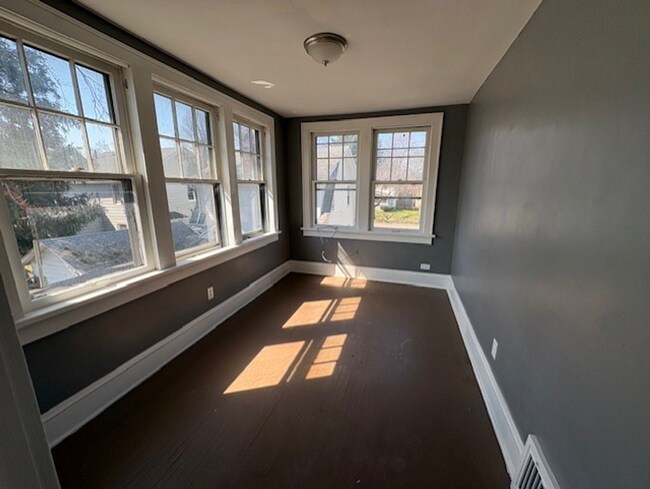 Building Photo - Charming 5-Bedroom Home with Eat-In Kitchen Nook & Bonus Sunroom