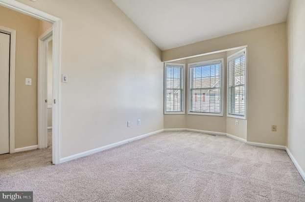 Building Photo - 4946 Lee Farm Ct