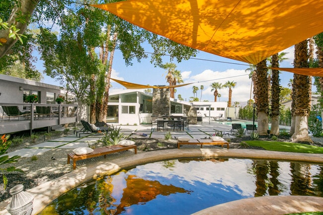 Building Photo - 73265 Tamarisk St