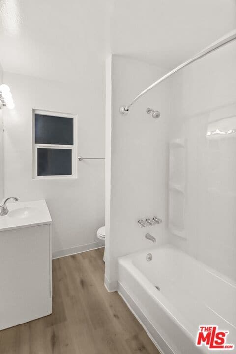 Building Photo - 11660 Chenault St