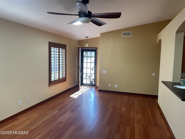 Building Photo - 9175 N Palm Brook Dr