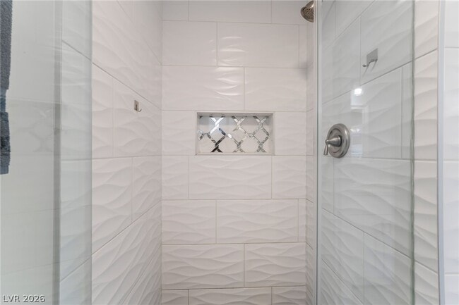 Building Photo - 3992 Chinchilla Ave