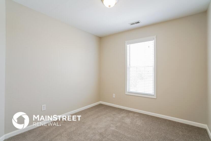 Building Photo - 5436 Advantis Dr