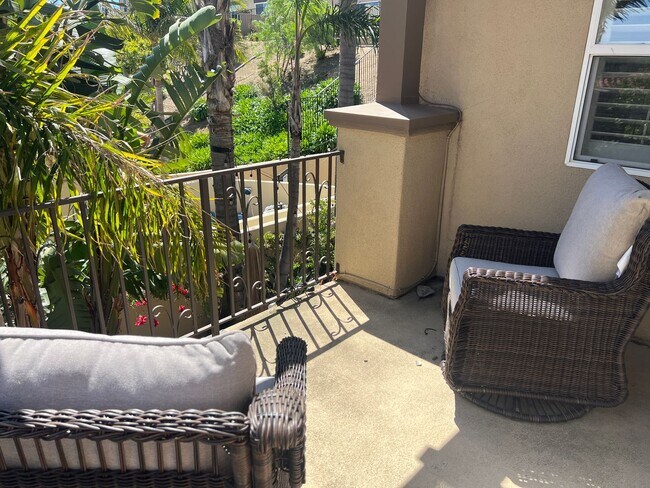 Building Photo - Single Family Home in Spanish Hills