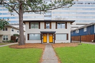 Building Photo - 2105 Sheridan St