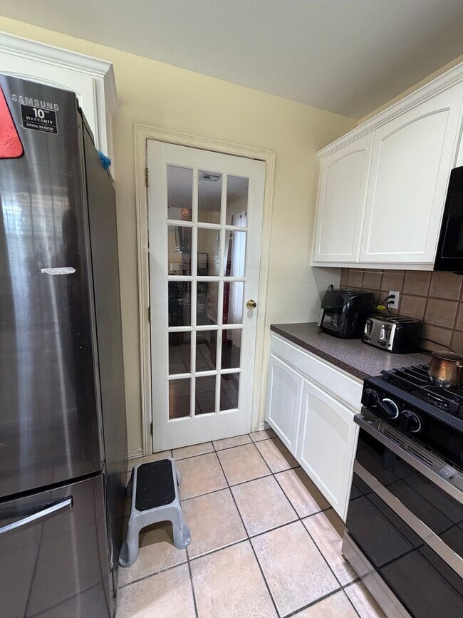 Building Photo - Broken Arrow Union Schools Single Family Home for Rent 5 beds 2.5 bath