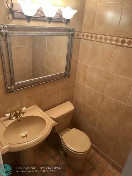 Building Photo - 6600 Cypress Rd