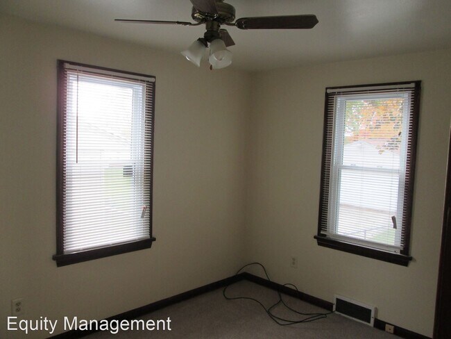 Building Photo - 2 br, 1 bath House - 820 Lincoln