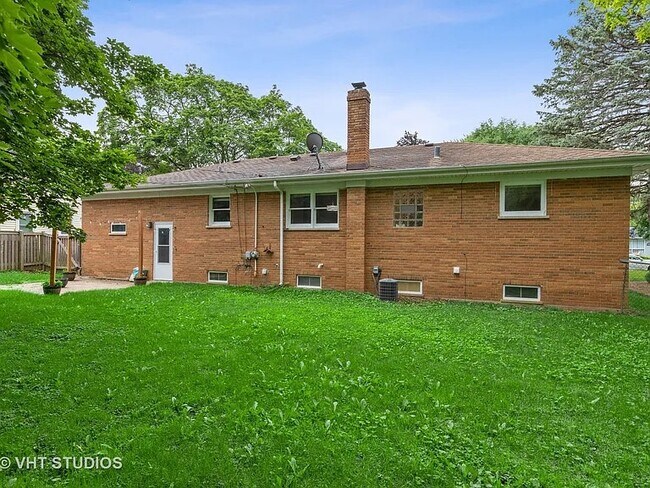 Building Photo - 183 Peterson Pkwy