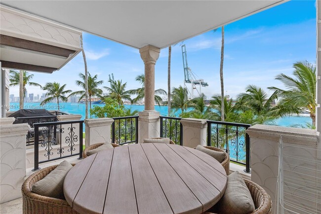 Building Photo - 5325 Fisher Island Dr