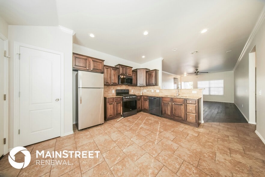 Building Photo - 11516 Southwest 24th Street