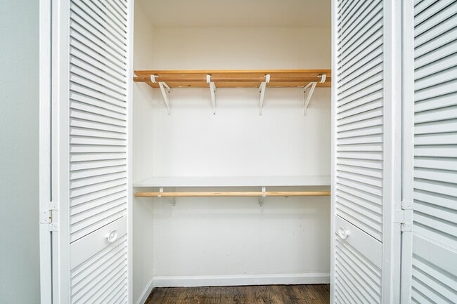 Building Photo - 130 Bloomfield St