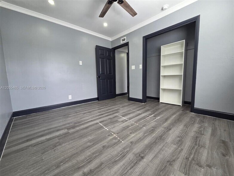 Building Photo - 8227 NW 39th St