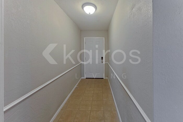 Building Photo - 5212 S Milam St