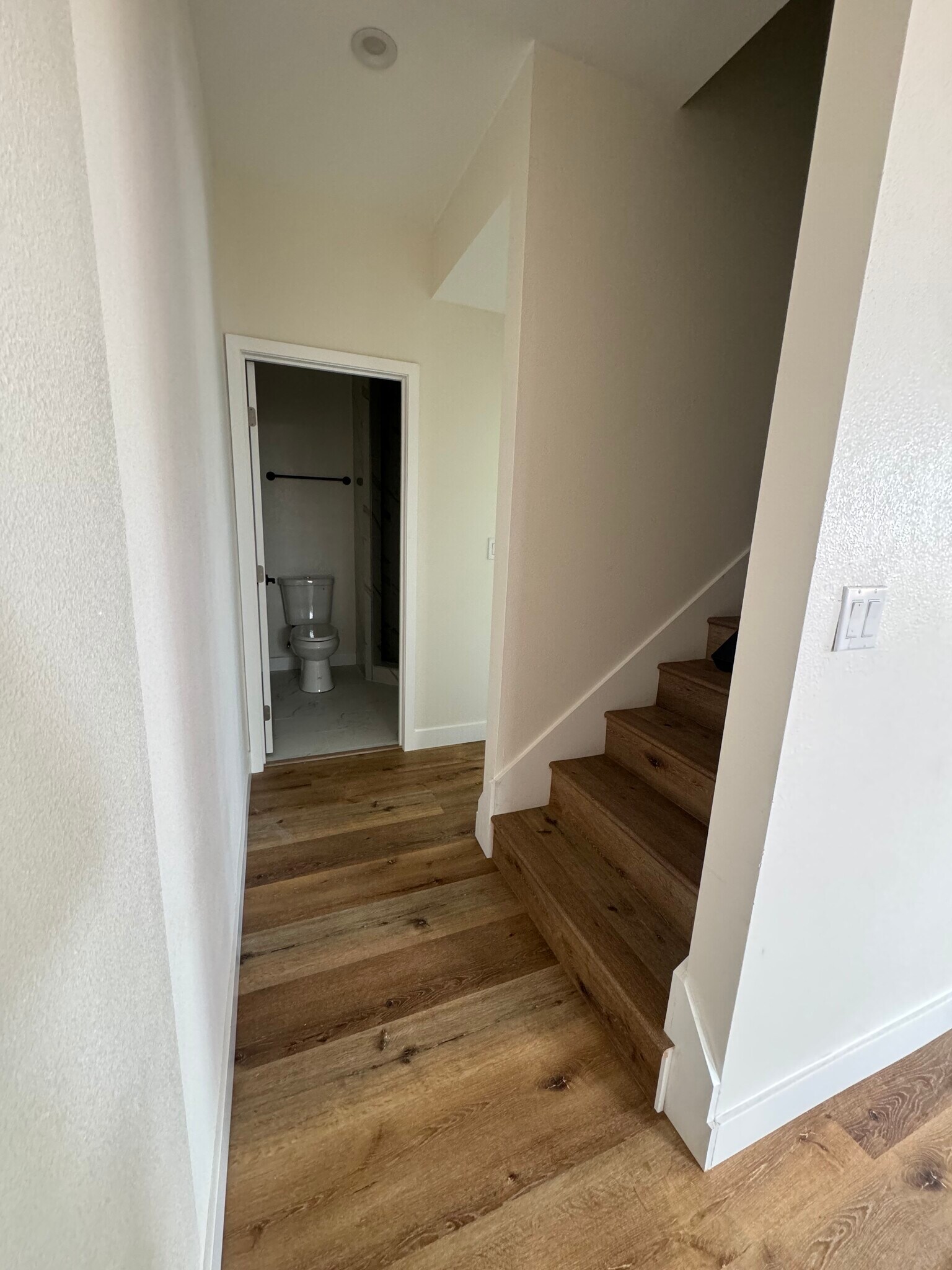 Building Photo - 5875 Towne Ave