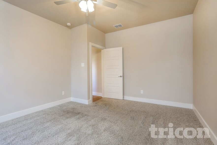 Building Photo - 10110 Ft Brown Trl