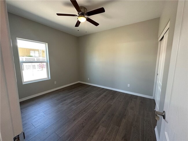 Building Photo - 1705 Talc Rd