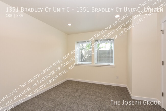 Building Photo - 1351 Bradley Ct