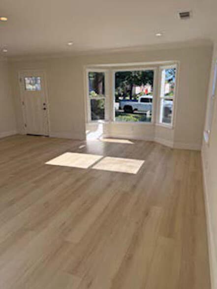 living room - 1235 N Allen Ave