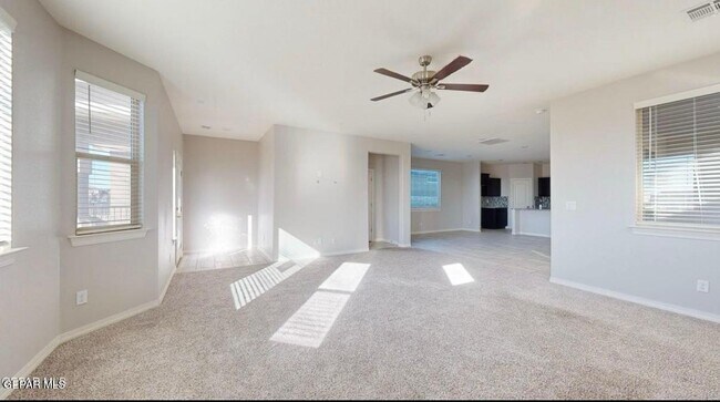 Building Photo - 14925 Pebble Hills Blvd
