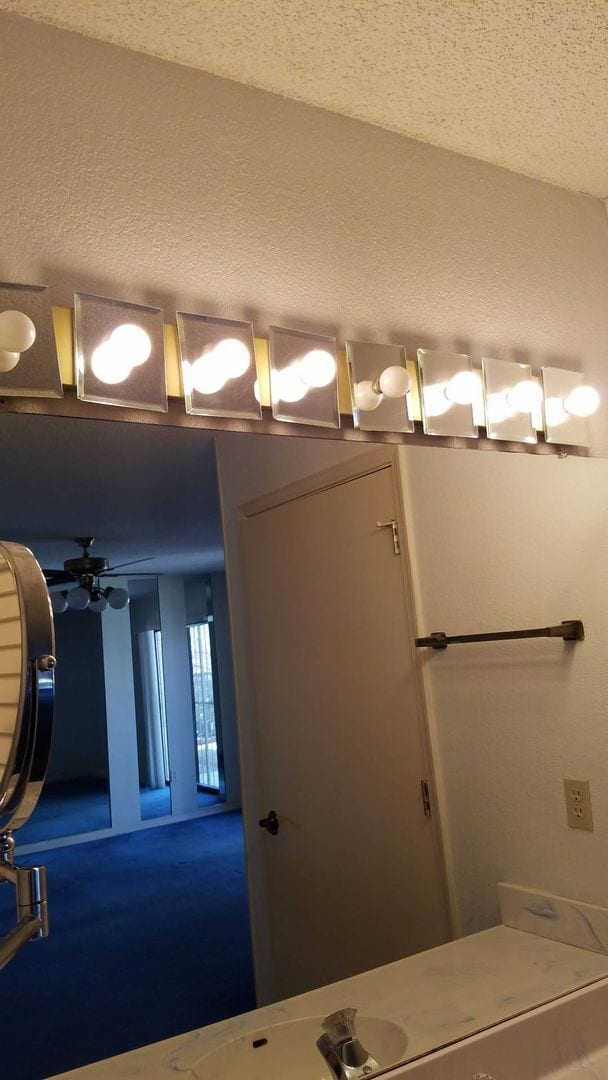 Building Photo - Home For Rent - Great Location on the Westside w/ Refrigerated Air!