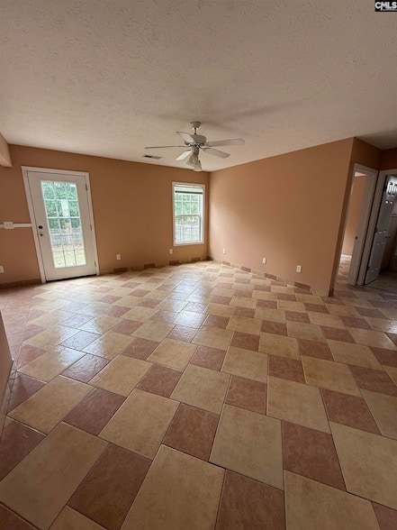 Building Photo - 345 Peppercorn Ln