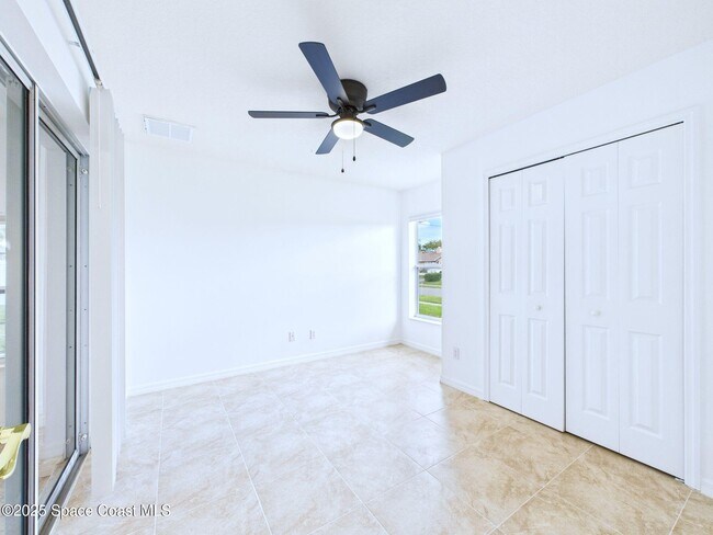 Building Photo - 207 Alcantarra St NW