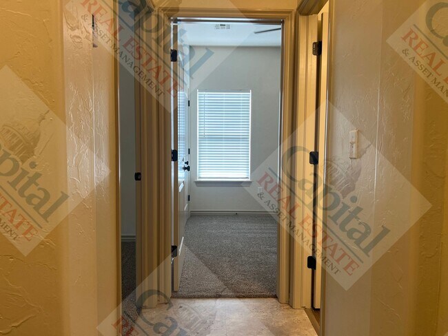 Building Photo - 20630 Frontier Pl