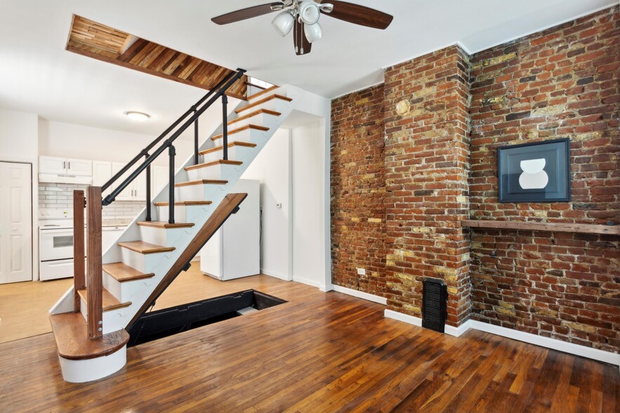 Building Photo - 1212 Day St