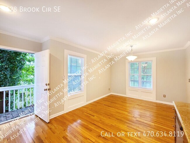 Building Photo - 128 Brook Cir SE