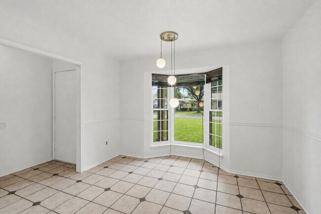 Building Photo - 1663 Chilton Ln