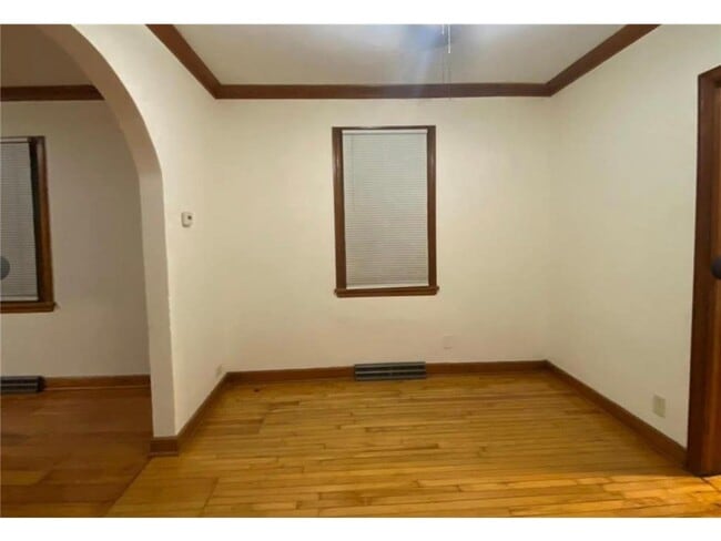 Building Photo - 1068 Arundel St