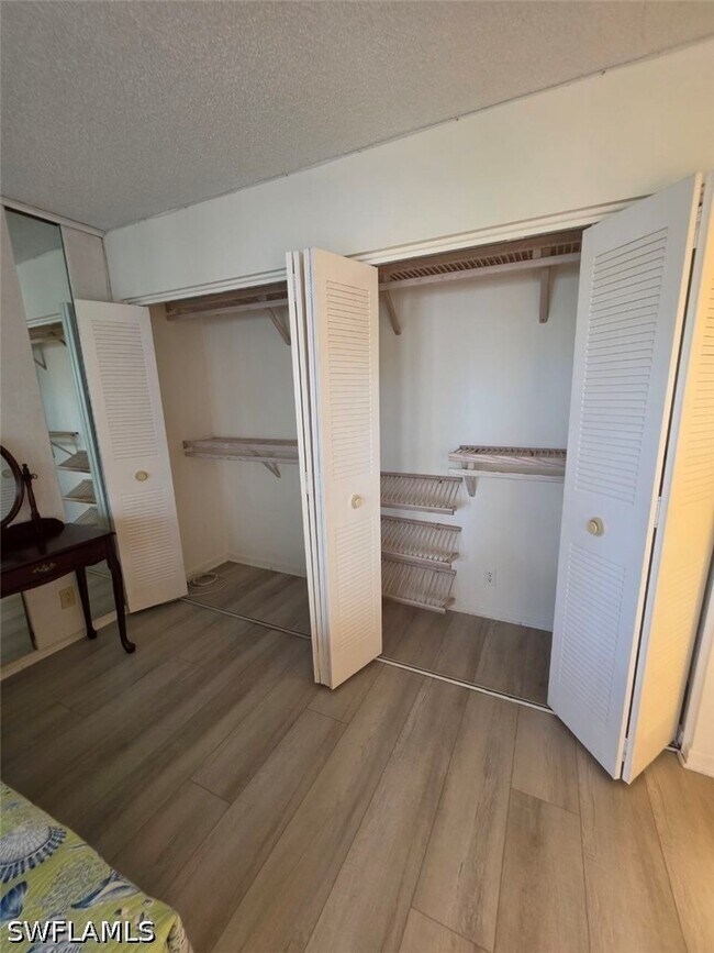 Building Photo - 3655 Boca Ciega Dr