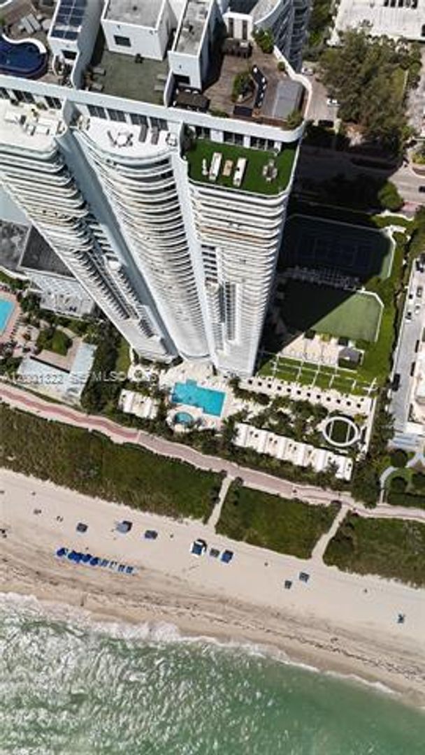 Building Photo - 6365 Collins Ave