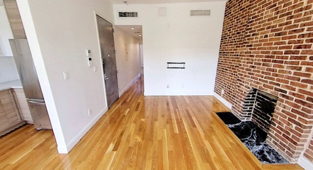 Living room - 1463 Fulton St