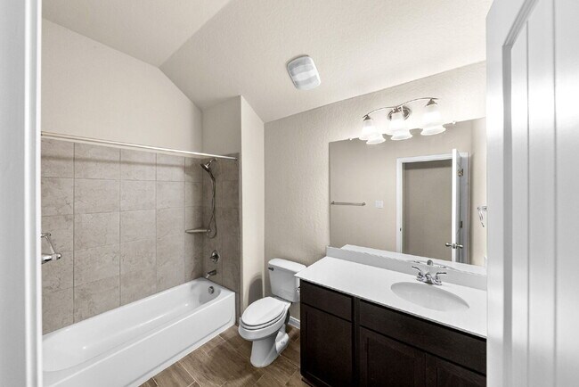 Building Photo - Greenbelt - Cul De Sac - Oversized Homesite