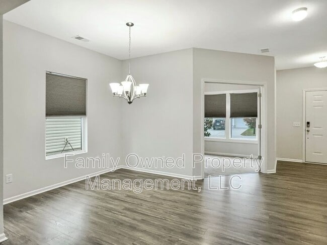 Building Photo - 242 Dunlin Dr