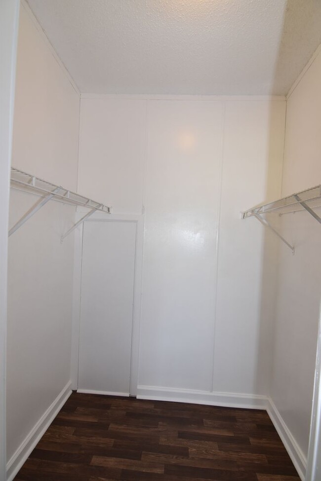 Building Photo - Spacious 3-Bed, 2-Bath Manufactured Home o...
