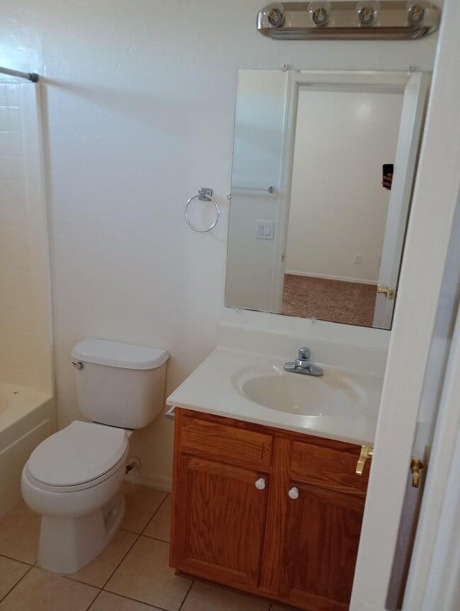 Building Photo - S Moon Valley