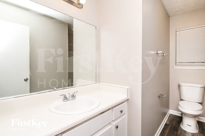 Building Photo - 6787 Silver Maple Dr