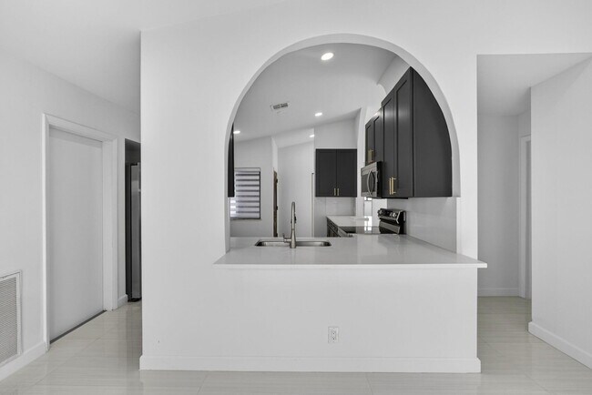 Building Photo - 7771 Blackwood Ln