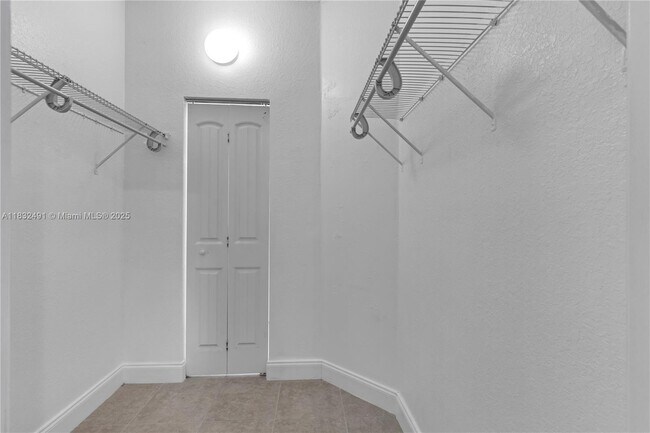 Building Photo - 28381 SW 128th Pl