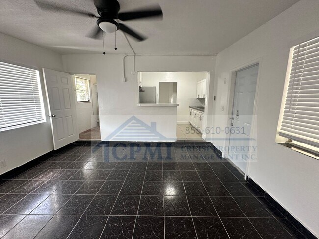 Building Photo - The perfect 3/1 single home in Pompano Beach - Washer and Dryer in unit!